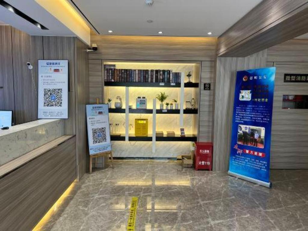 Starway Hotel Xiamen Exteriör bild